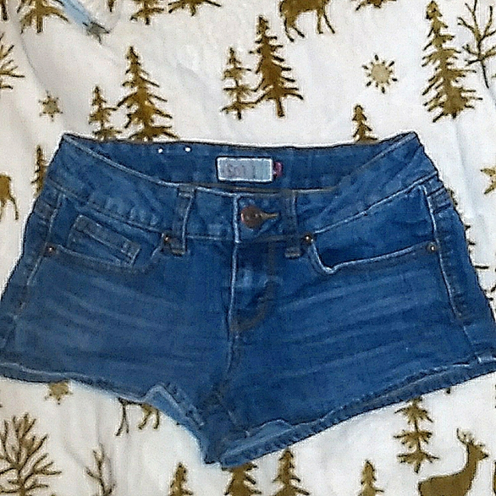 SO womens Jean Shorts, size 0, Dark Wash!